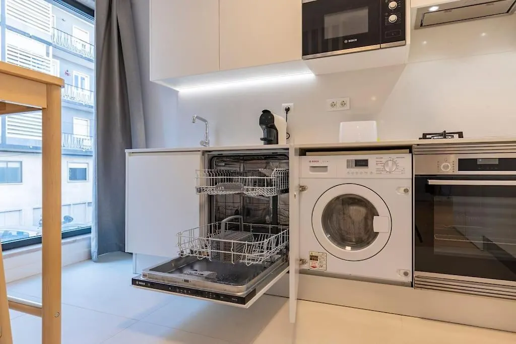 Campolide Lovely 2 Bedroom By Innkeeper Лиссабон 0*,  Португалия
